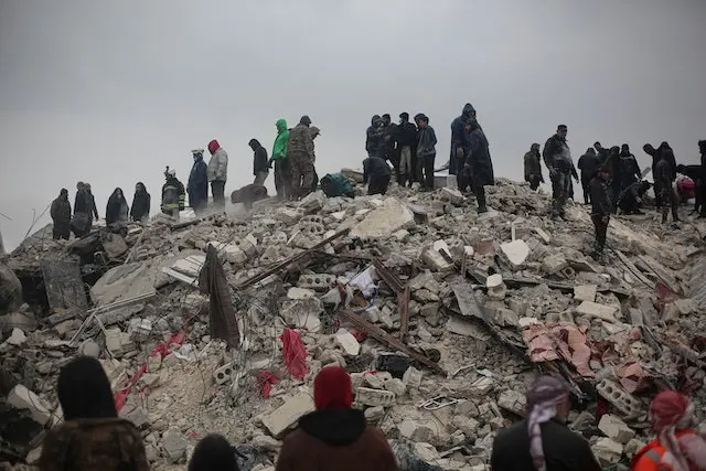 Deprem Anında Evin Neresinde Durmalıyız